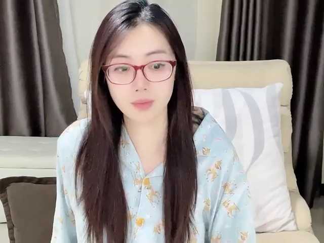 Warm-nuan live cam on BongaCams