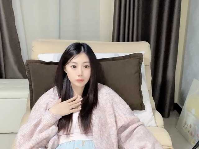 Warm-nuan live cam on BongaCams
