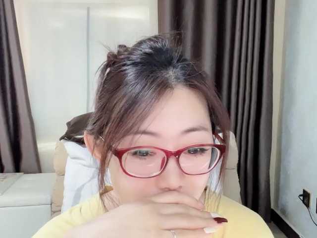 Warm-nuan live cam preview