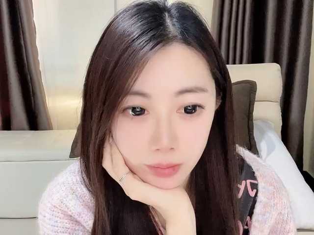 Warm-nuan live cam on BongaCams