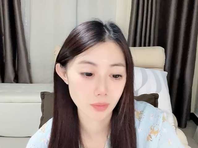 Warm-nuan live cam on BongaCams