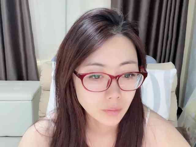 Warm-nuan webcam