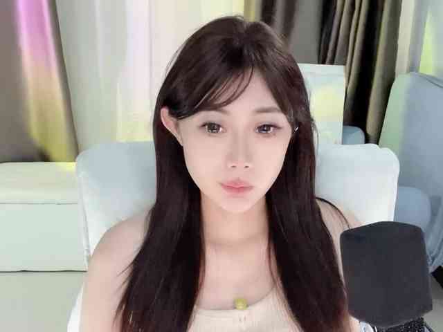 Warm-nuan webcam