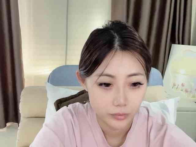 Warm-nuan webcam