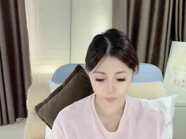 Warm-nuan webcam