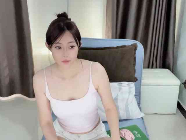 Warm-nuan webcam