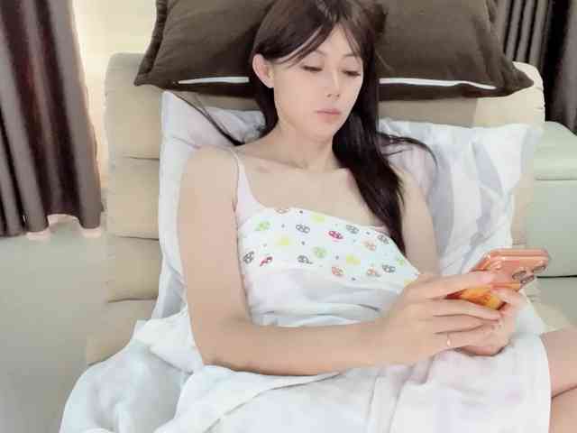 Model: Warm-nuan