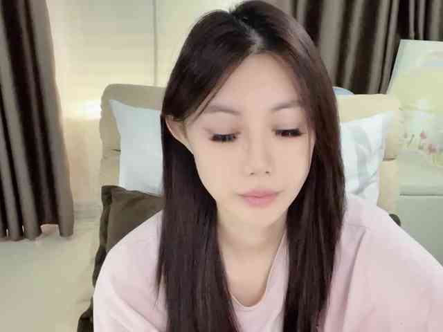 Warm-nuan webcam