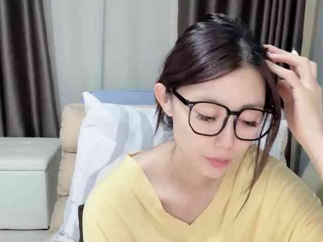 Warm-nuan webcam