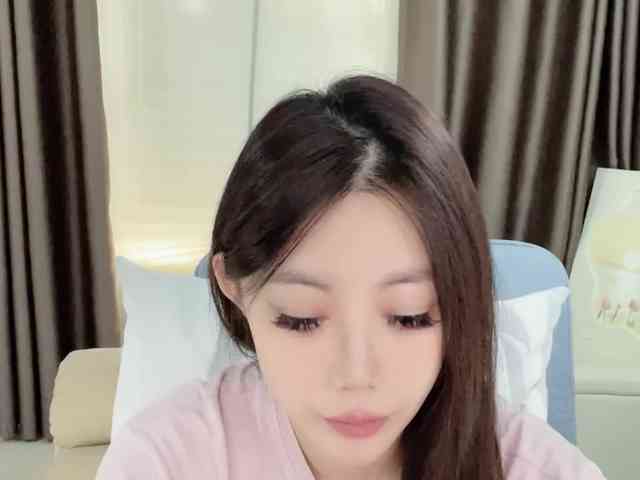 Warm-nuan webcam