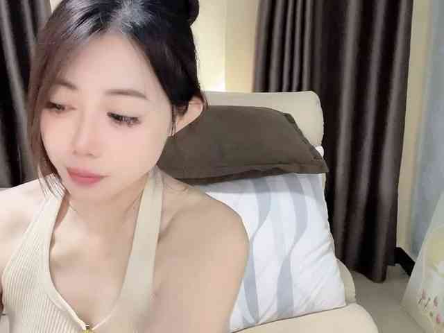 Warm-nuan webcam