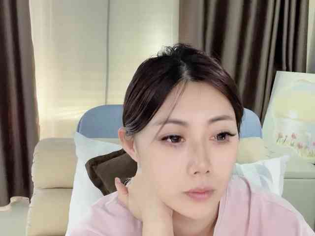 Warm-nuan webcam