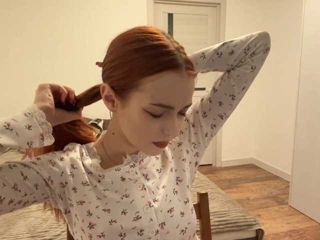 OneidaBergouignan live cam on BongaCams