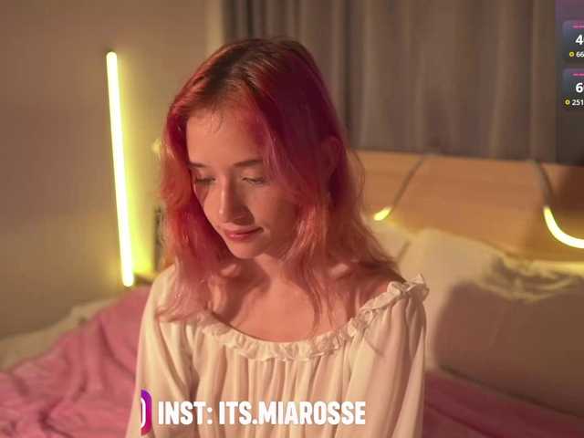 MiaRosee live cam on BongaCams