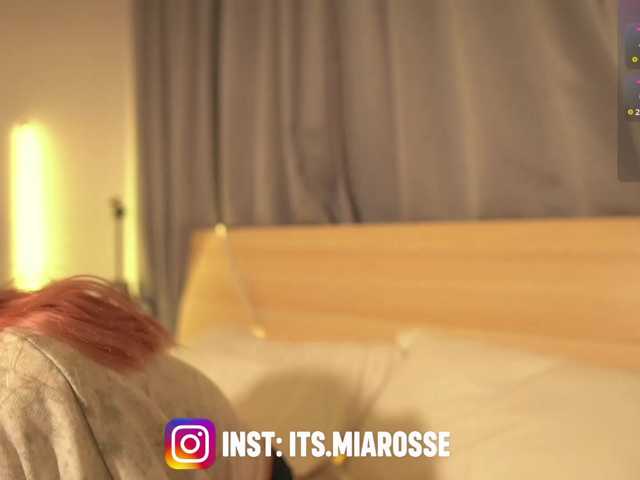 MiaRosee live cam on BongaCams