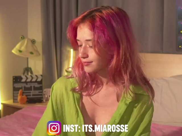 MiaRosee live cam on BongaCams