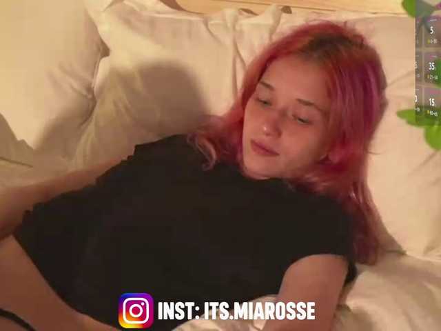 MiaRosee live cam on BongaCams