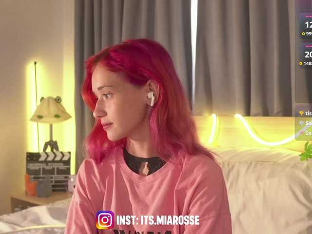 MiaRosee live cam on BongaCams
