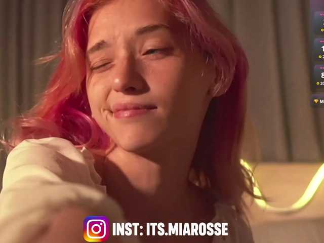 MiaRosee live cam on BongaCams