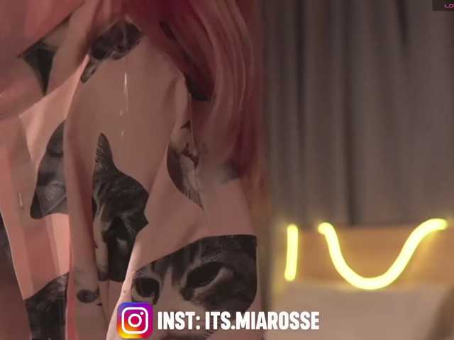 MiaRosee live cam on BongaCams