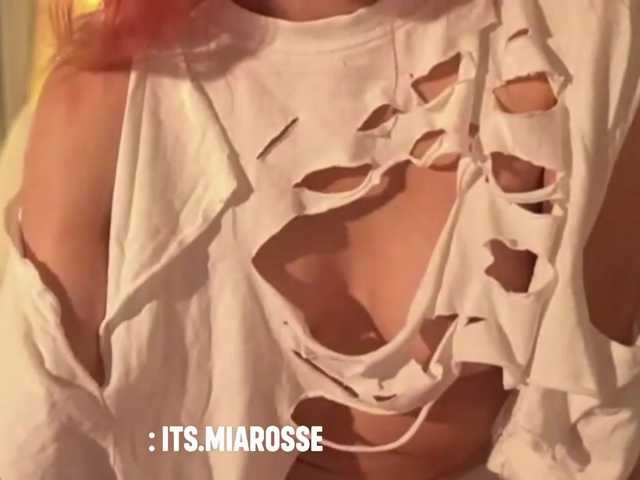 MiaRosee live cam on BongaCams