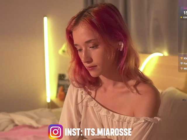 MiaRosee live cam on BongaCams