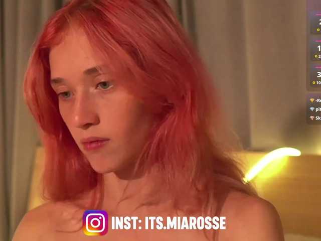 MiaRosee live cam on BongaCams