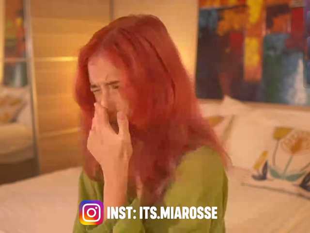 MiaRosee live cam on BongaCams
