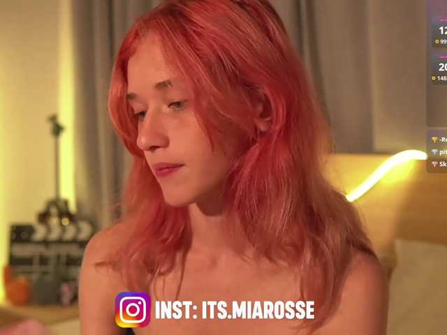 MiaRosee live cam on BongaCams
