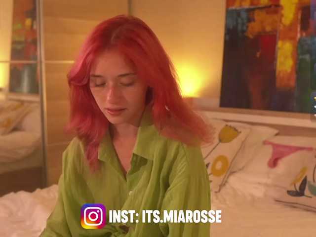 MiaRosee live cam on BongaCams