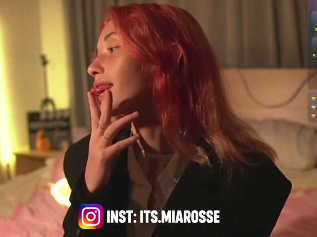 MiaRosee live cam preview