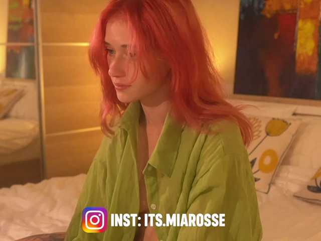 MiaRosee live cam on BongaCams