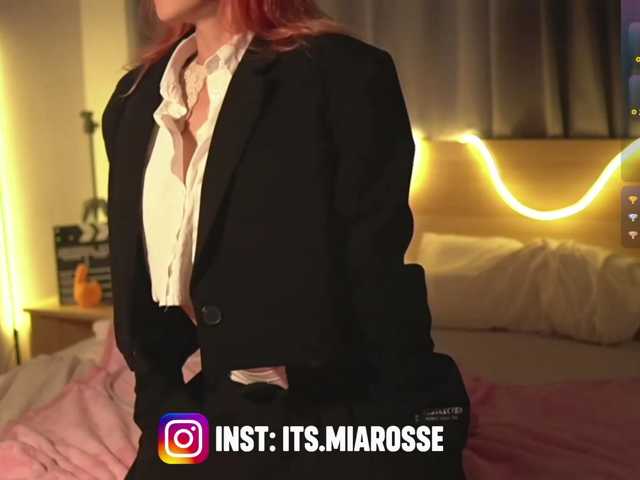 MiaRosee live cam on BongaCams