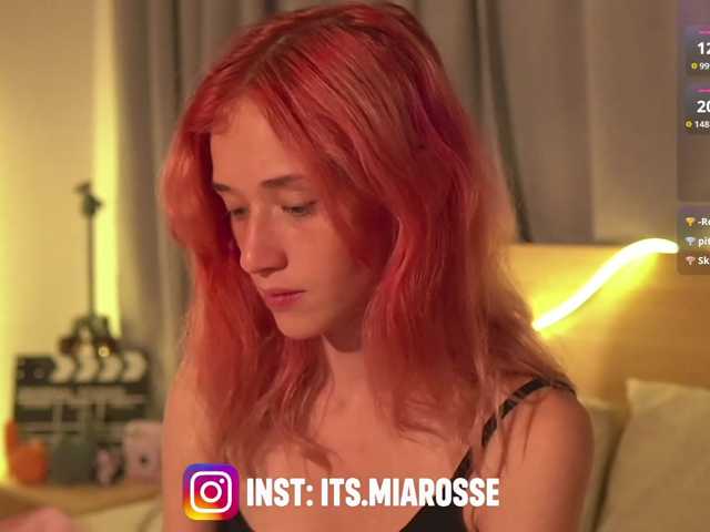 MiaRosee live cam on BongaCams