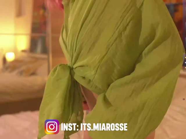 MiaRosee live cam on BongaCams
