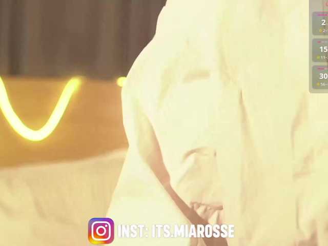 MiaRosee live cam on BongaCams