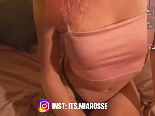 MiaRosee live cam on BongaCams