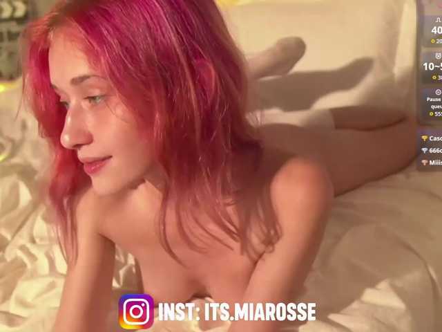 MiaRosee live cam on BongaCams