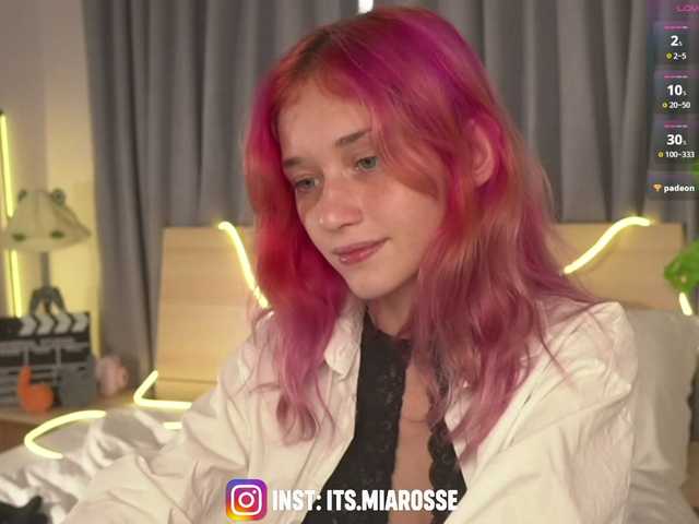 MiaRosee live cam on BongaCams