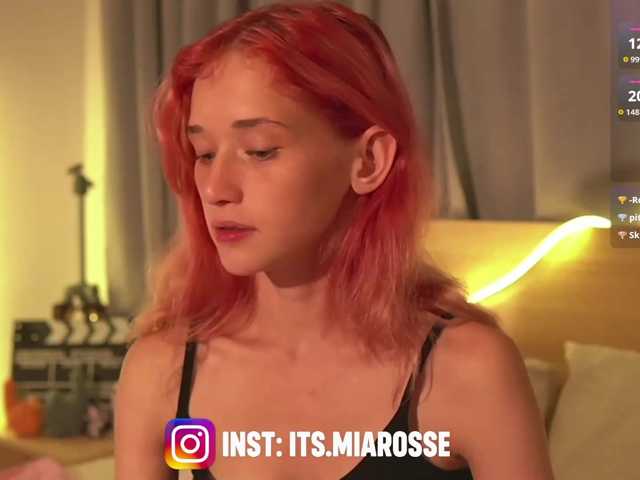 MiaRosee live cam on BongaCams