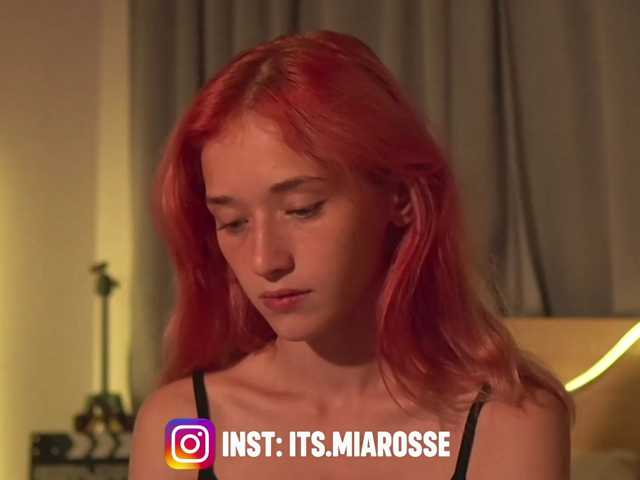 MiaRosee live cam on BongaCams