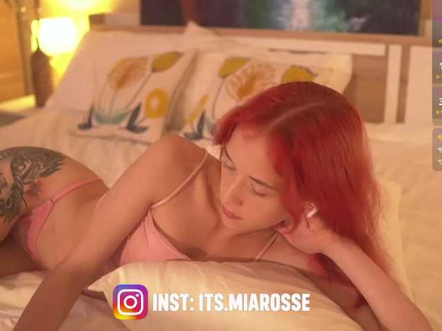 MiaRosee live cam on BongaCams