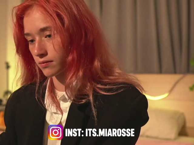 MiaRosee live cam on BongaCams
