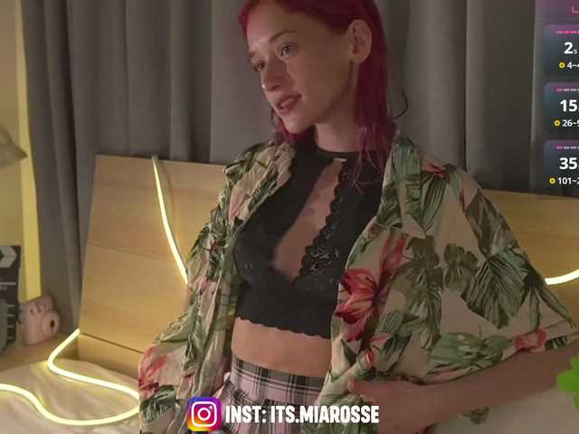 MiaRosee live cam on BongaCams