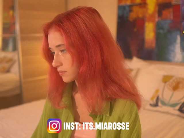 MiaRosee live cam on BongaCams