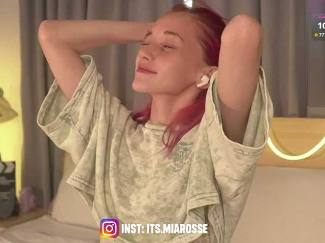 MiaRosee live cam on BongaCams