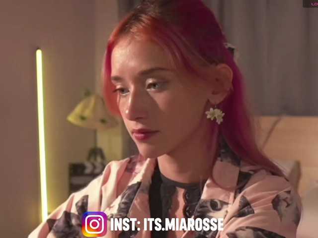 MiaRosee live cam on BongaCams