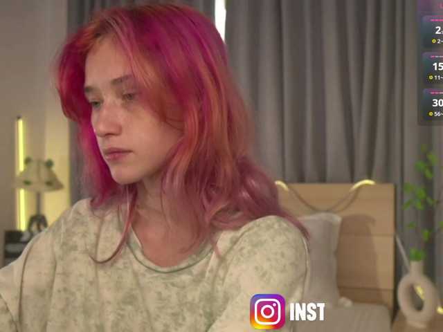 MiaRosee live cam