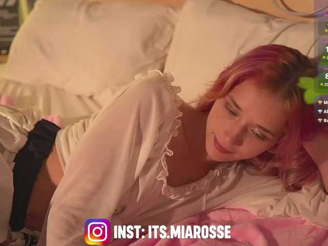 MiaRosee live cam on BongaCams
