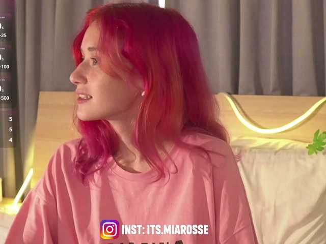 MiaRosee live cam on BongaCams